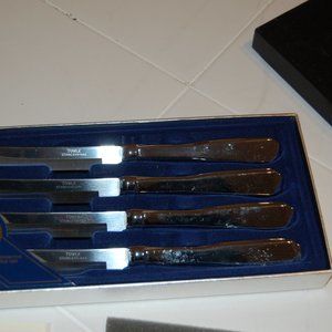 Towle Cutlery 4 Steak Knives Sharpened Edge New in Box